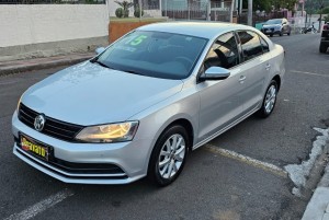 JETTA 2.0 AUTOMÁTICO 