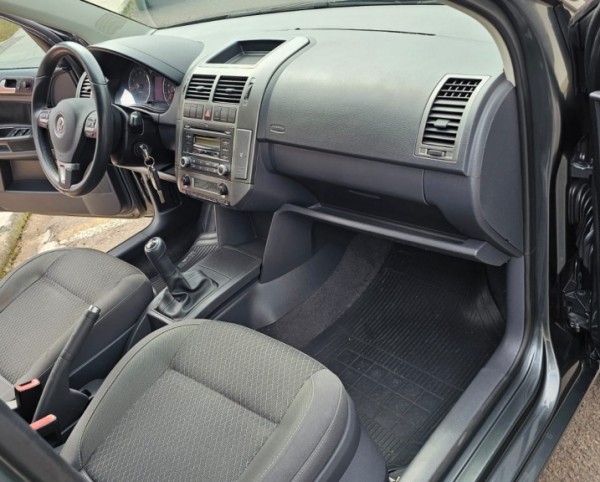 POLO SEDAM COMFORTLINE  1.6 COMPLETO 