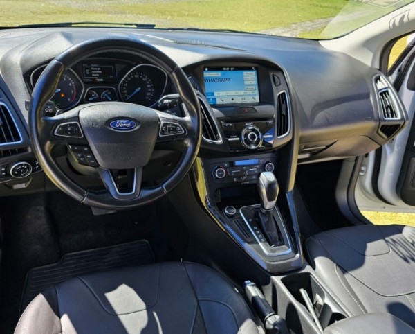 FOCUS 2.0 TITANIUM AUTOMÁTICO + TETO SOLAR 