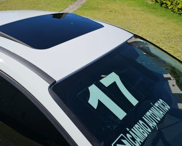 FOCUS 2.0 TITANIUM AUTOMÁTICO + TETO SOLAR 