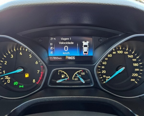 FOCUS 2.0 TITANIUM AUTOMÁTICO + TETO SOLAR 