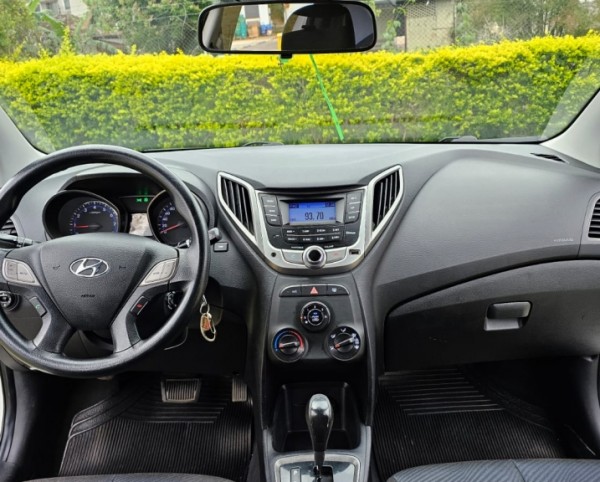 HB20S 1.6 PREMIUM  FLEX 4P AUTOMÁTICO