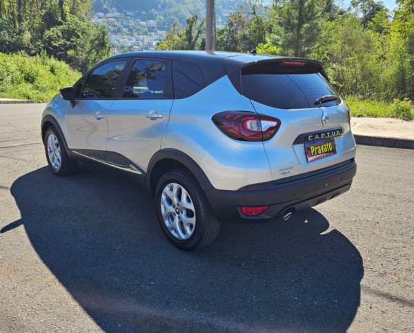 CAPTUR 1.6 16V SCE FLEX LIFE AUTOMÁTICA COMPLETA 
