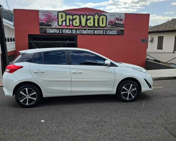 YARIS 1.5 FLEX XS  AUTOMÁTICO