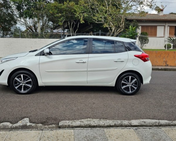 YARIS 1.5 FLEX XS  AUTOMÁTICO