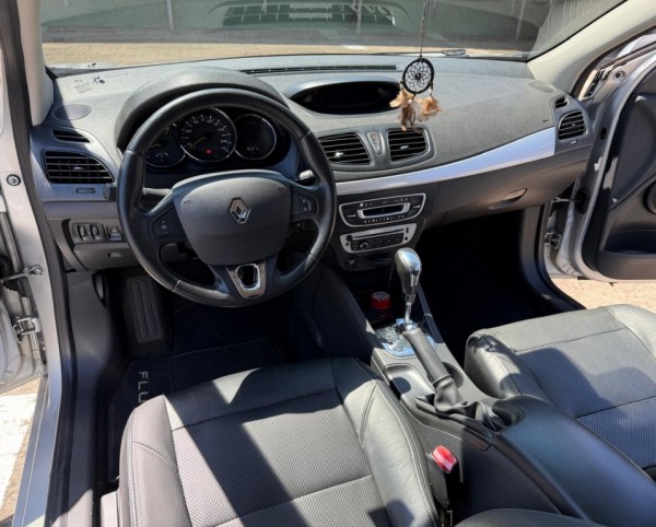 FLUENCE 2.0 DYNAMIQUE 16V FLEX 4P AUTOMÁTICO